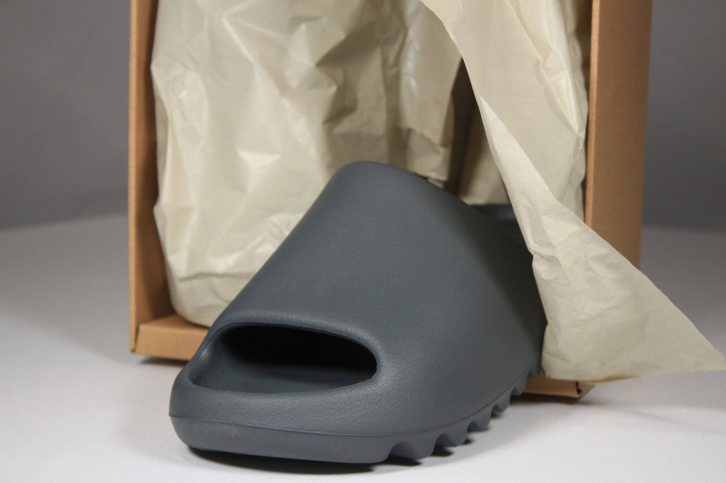 Yeezy Slide (Slate Grey) Size 8 YZY SLIDE BRAND NEW