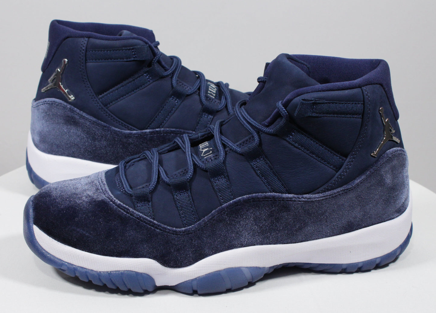 WMNS AIR JORDAN 11 RETRO "Midnight Navy" SIZE 11.5W/10M