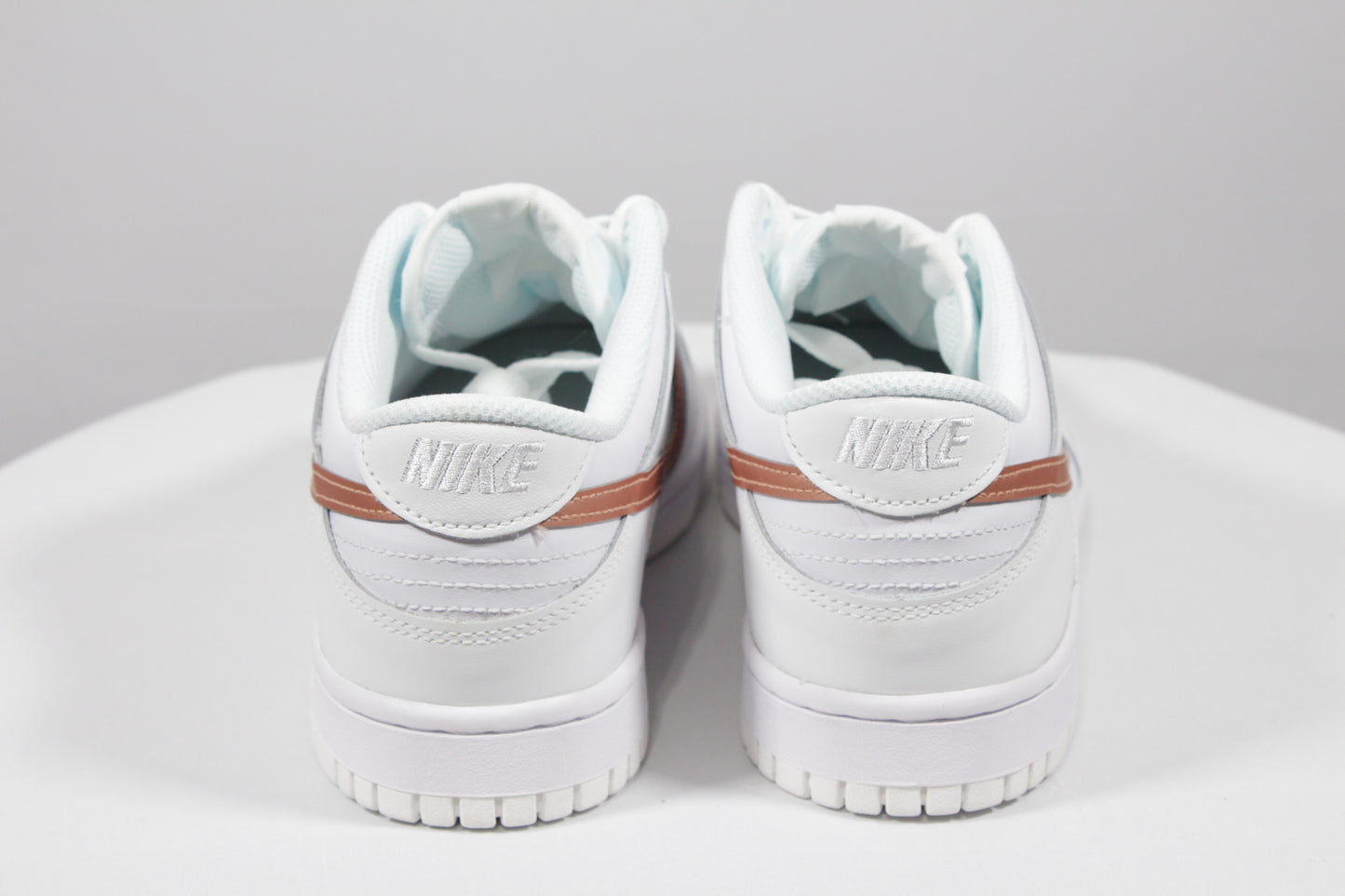 NIKE DUNK LOW (GS) "White Pink" SIZE 7Y