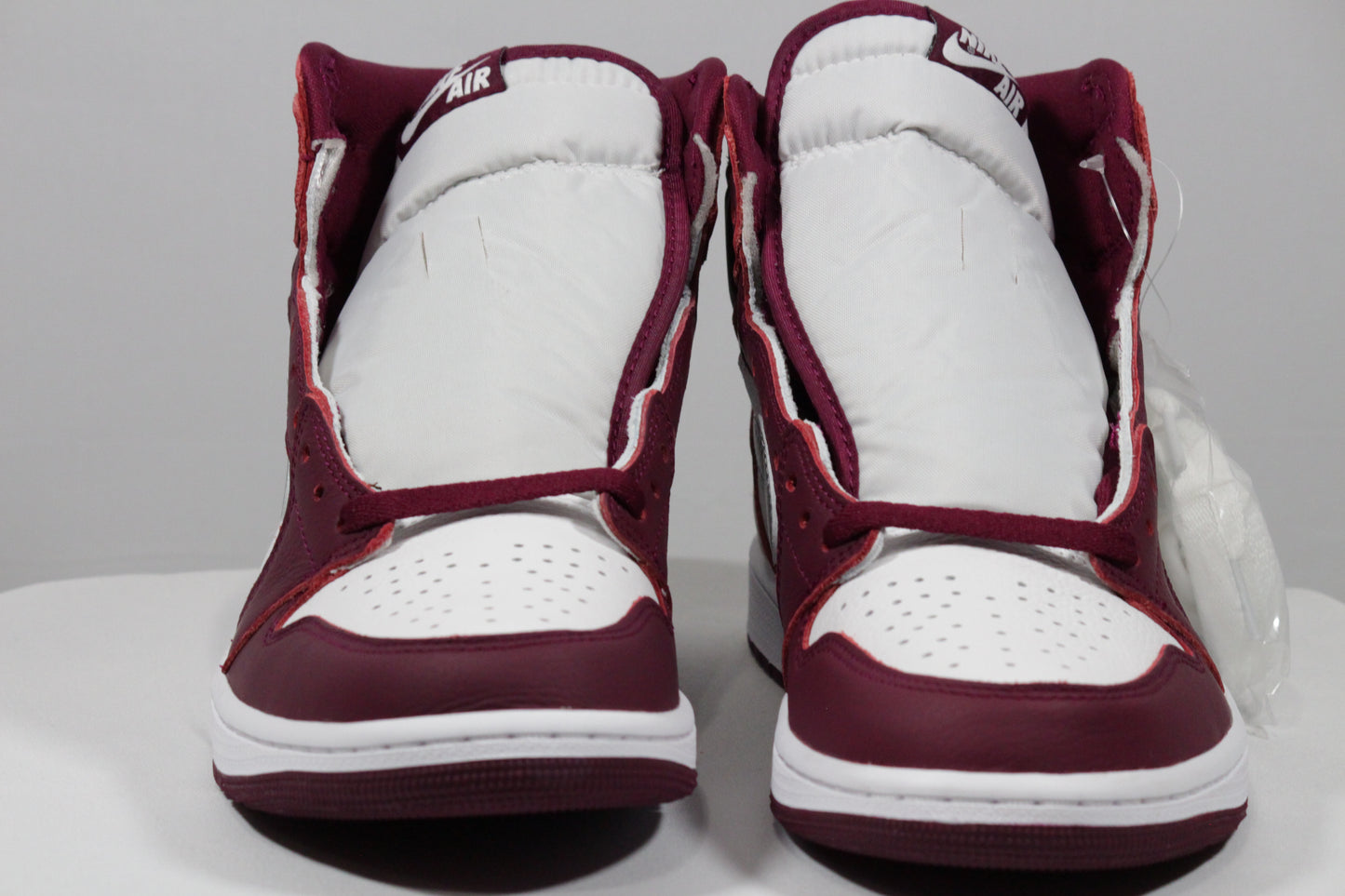 AIR JORDAN 1 RETRO HIGH OG "Bordeaux" SIZE 10