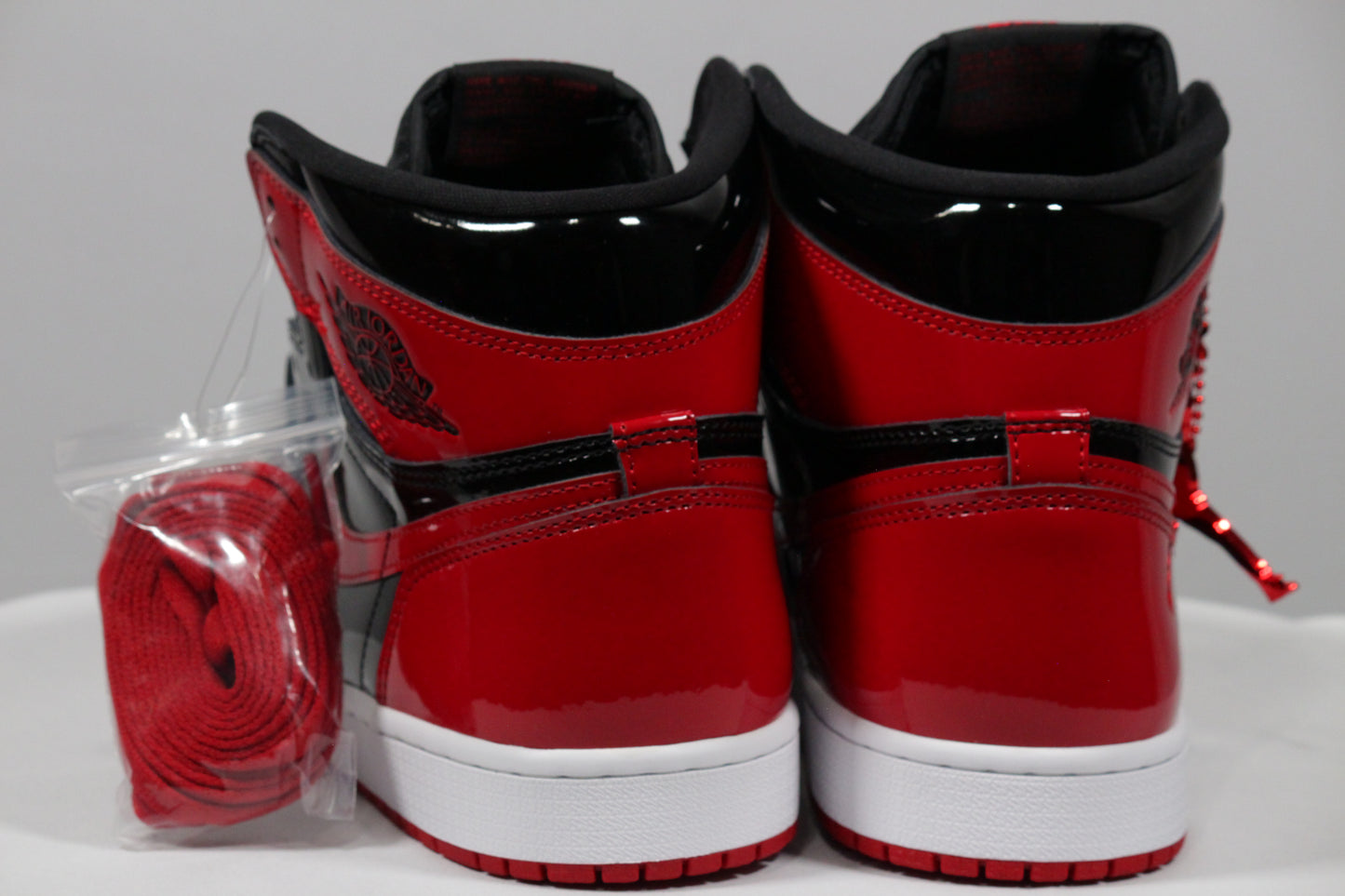 AIR JORDAN 1 RETRO HIGH OG "Patent Bred" SIZE 10