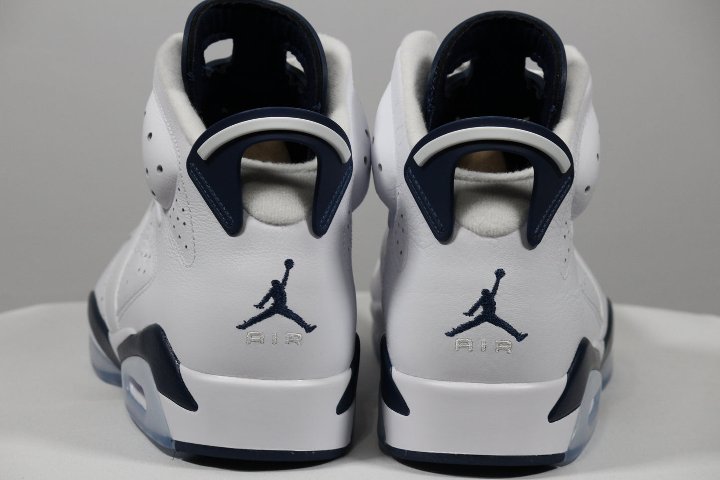 AIR JORDAN 6 RETRO "Midnight Navy" SIZE 10