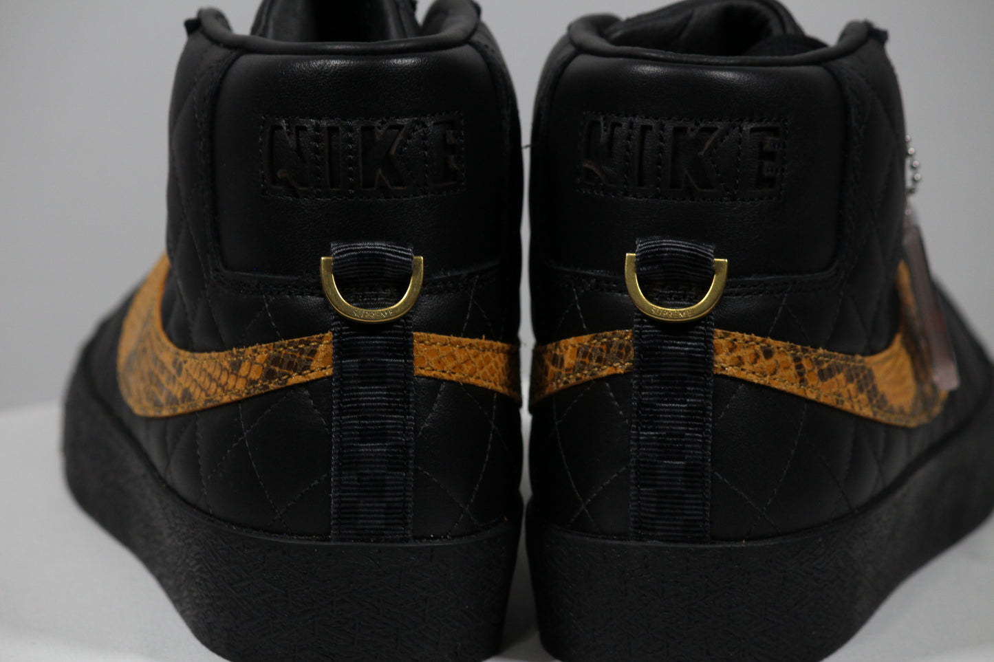 NIKE SB ZOOM BLAZER MID QS "Black"