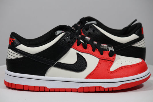 NIKE DUNK LOW EMB "NBA 75th ANNIVERSARY CHICAGO"