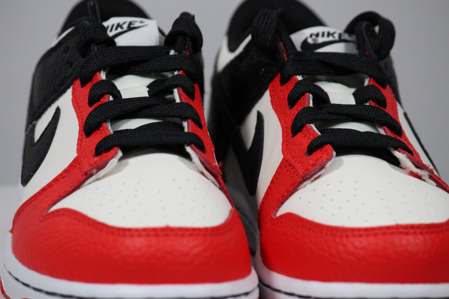 NIKE DUNK LOW EMB "NBA 75th ANNIVERSARY CHICAGO"