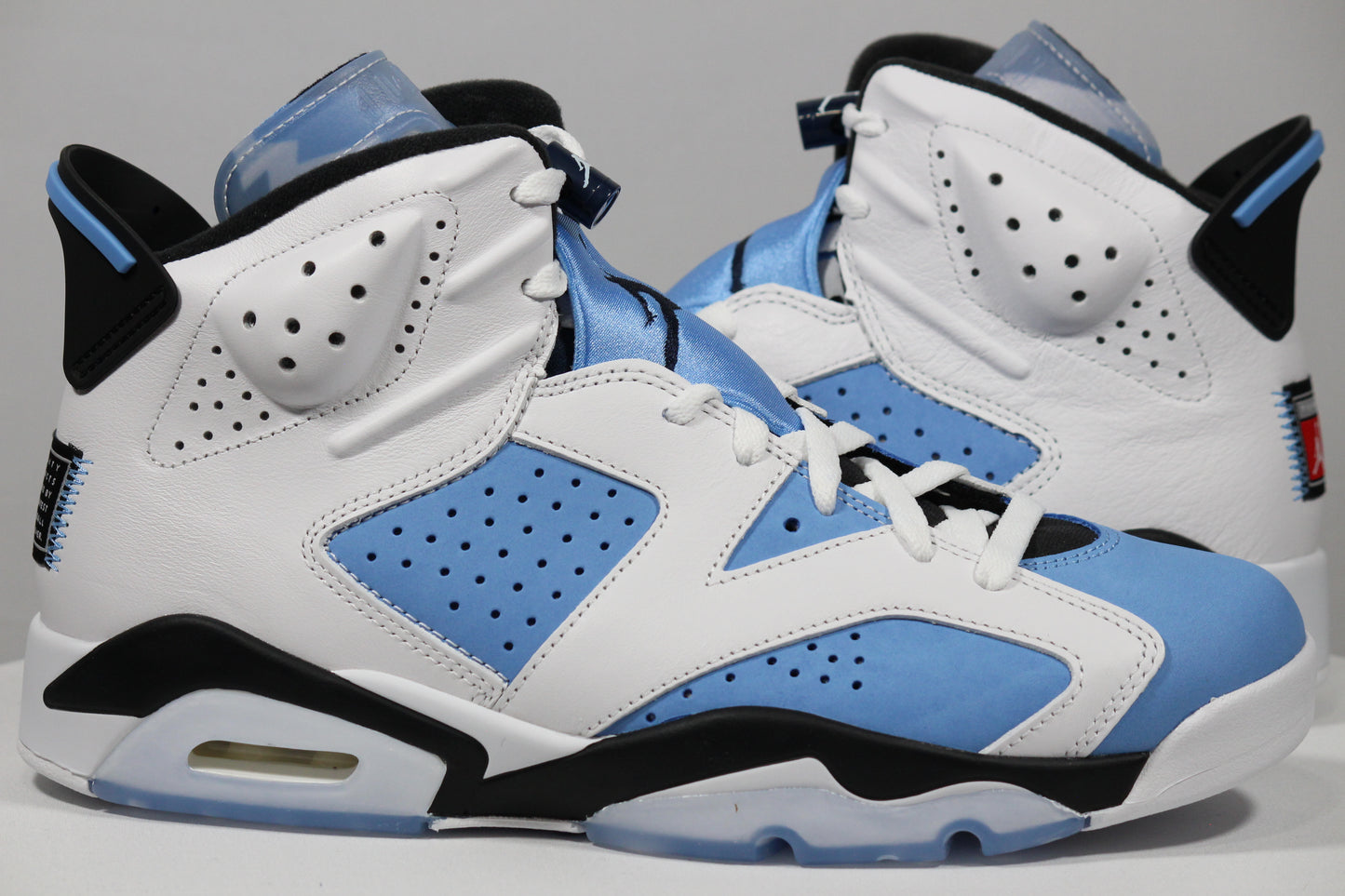 AIR JORDAN 6 RETRO "UNC"