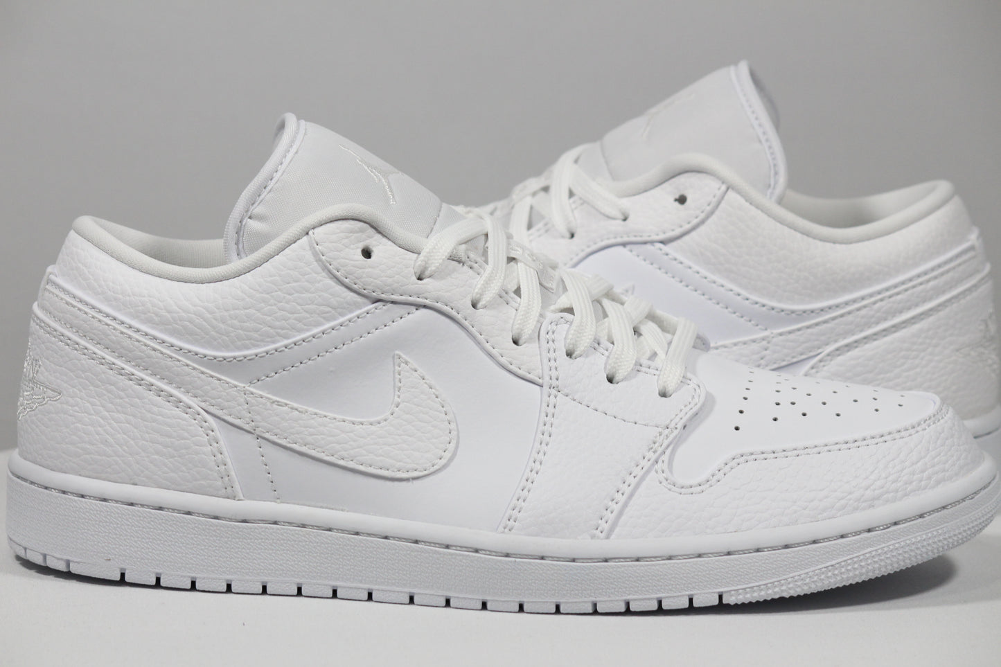 AIR JORDAN 1 LOW "Triple White" Size 10