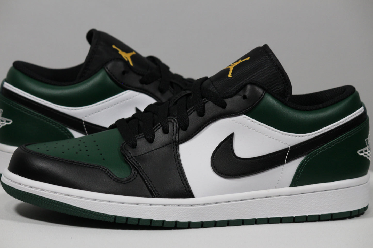 AIR JORDAN 1 LOW "Green Toe" Size 10