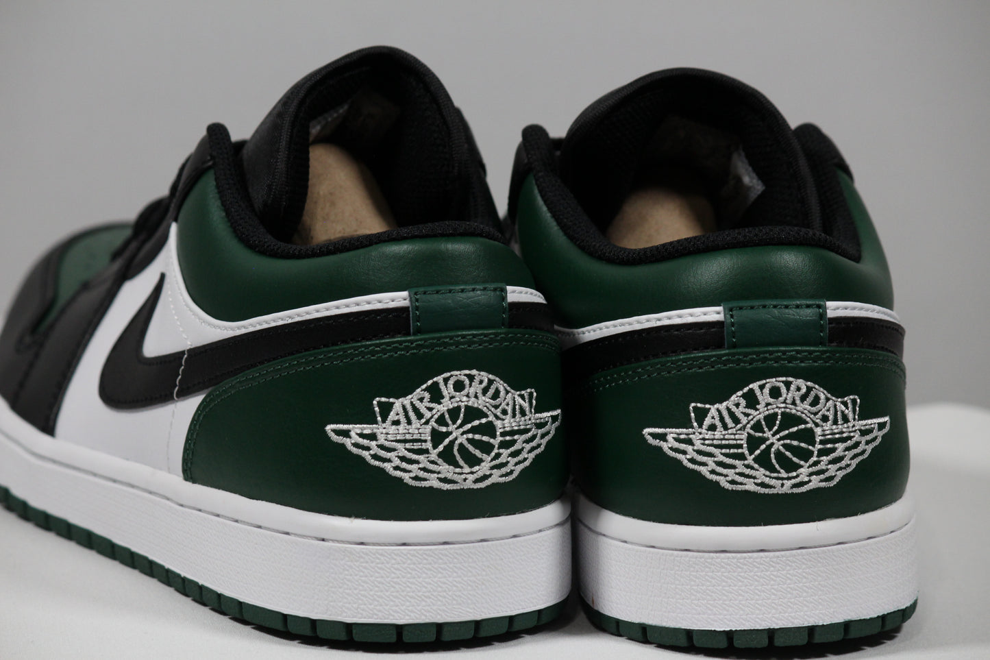 AIR JORDAN 1 LOW "Green Toe" Size 10