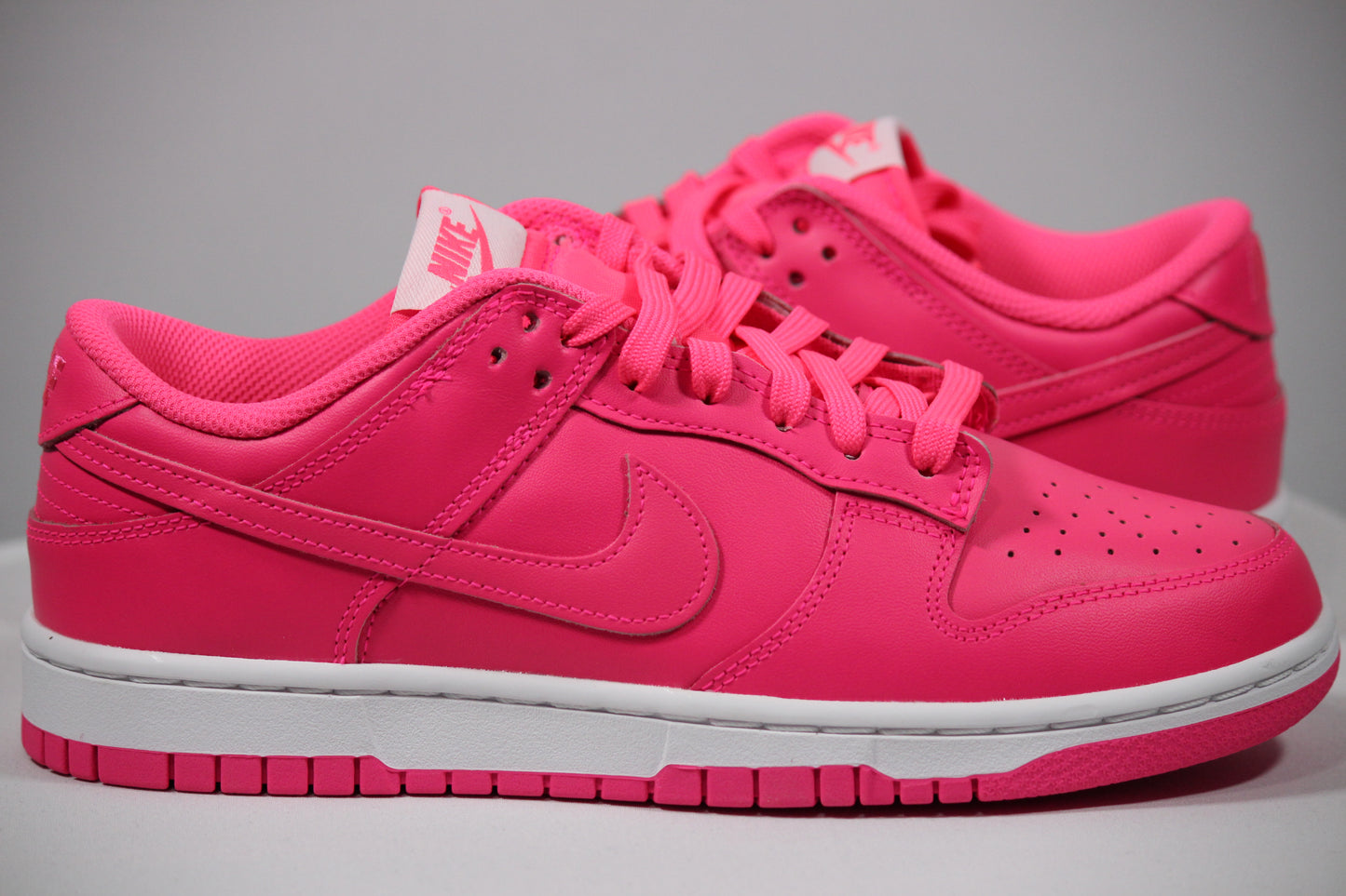 W NIKE DUNK LOW "Hyper Pink" SIZE 8.5W