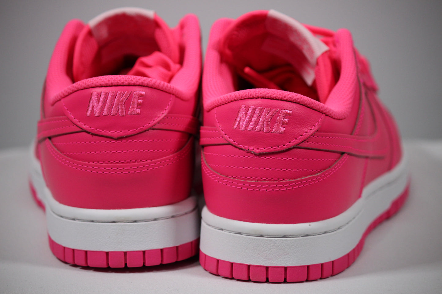 W NIKE DUNK LOW "Hyper Pink" SIZE 8.5W