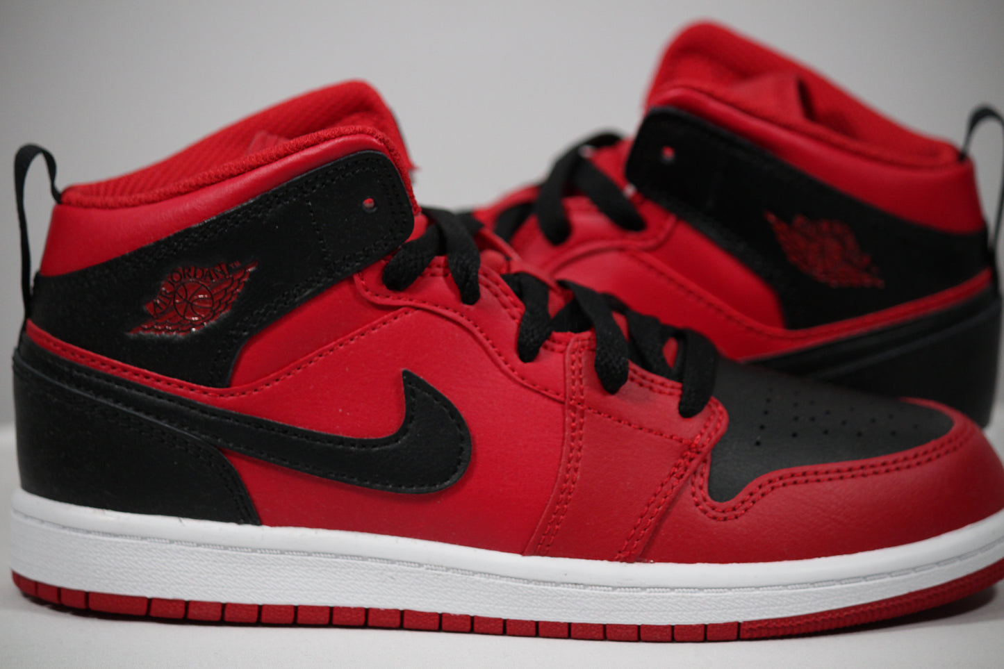 JORDAN 1 MID "Reverse Bred" SIZE 3Y