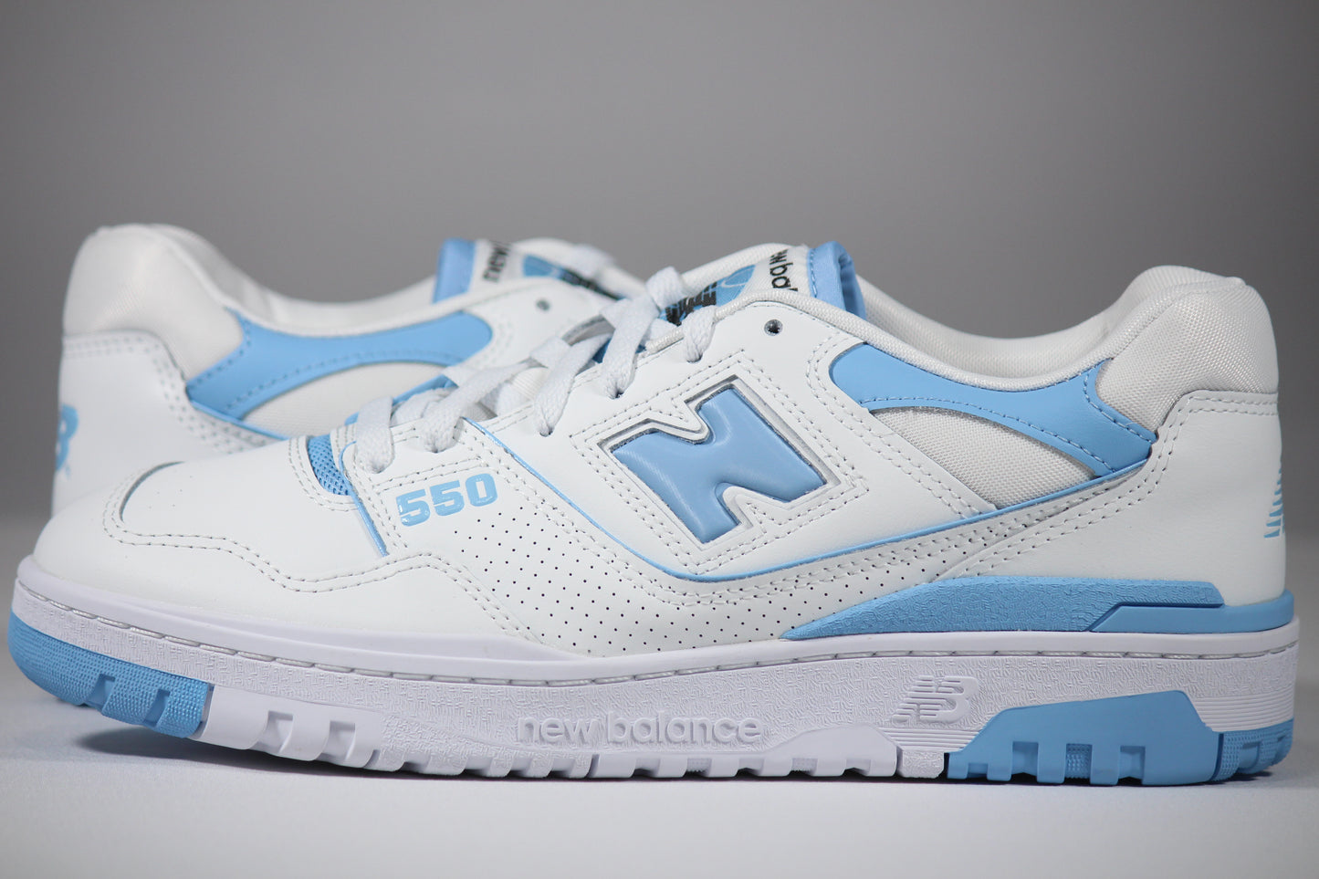 NEW BALANCE 550 (Women's) "UNC White Dusk Blue" Size 11W/9.5M