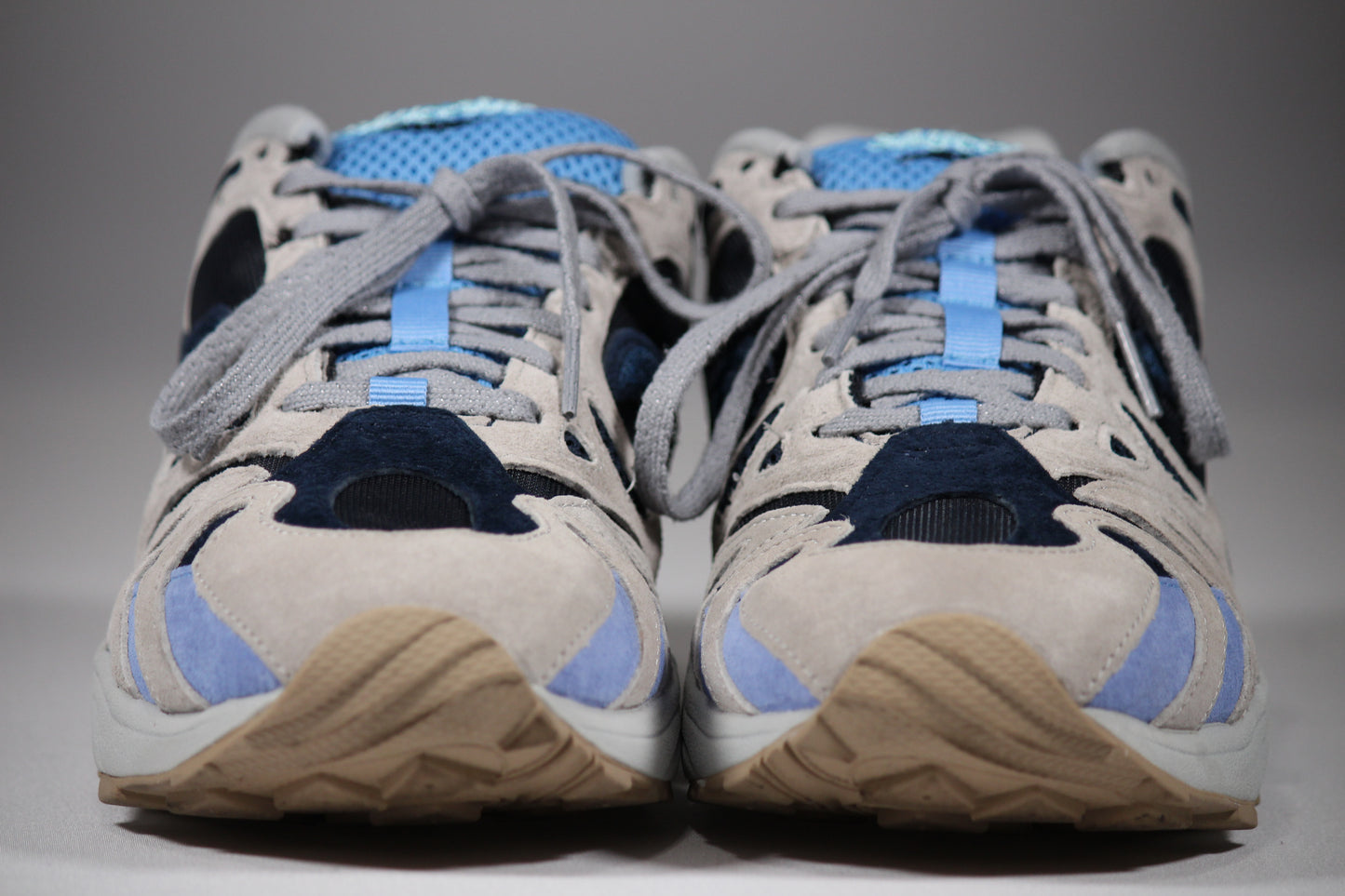 SAUCONY GRID AZURA 2000 "Grey/Dark Blue" Size 9.5M (LIGHTLY WORN SNEAKERS) Pre-Owned/Used