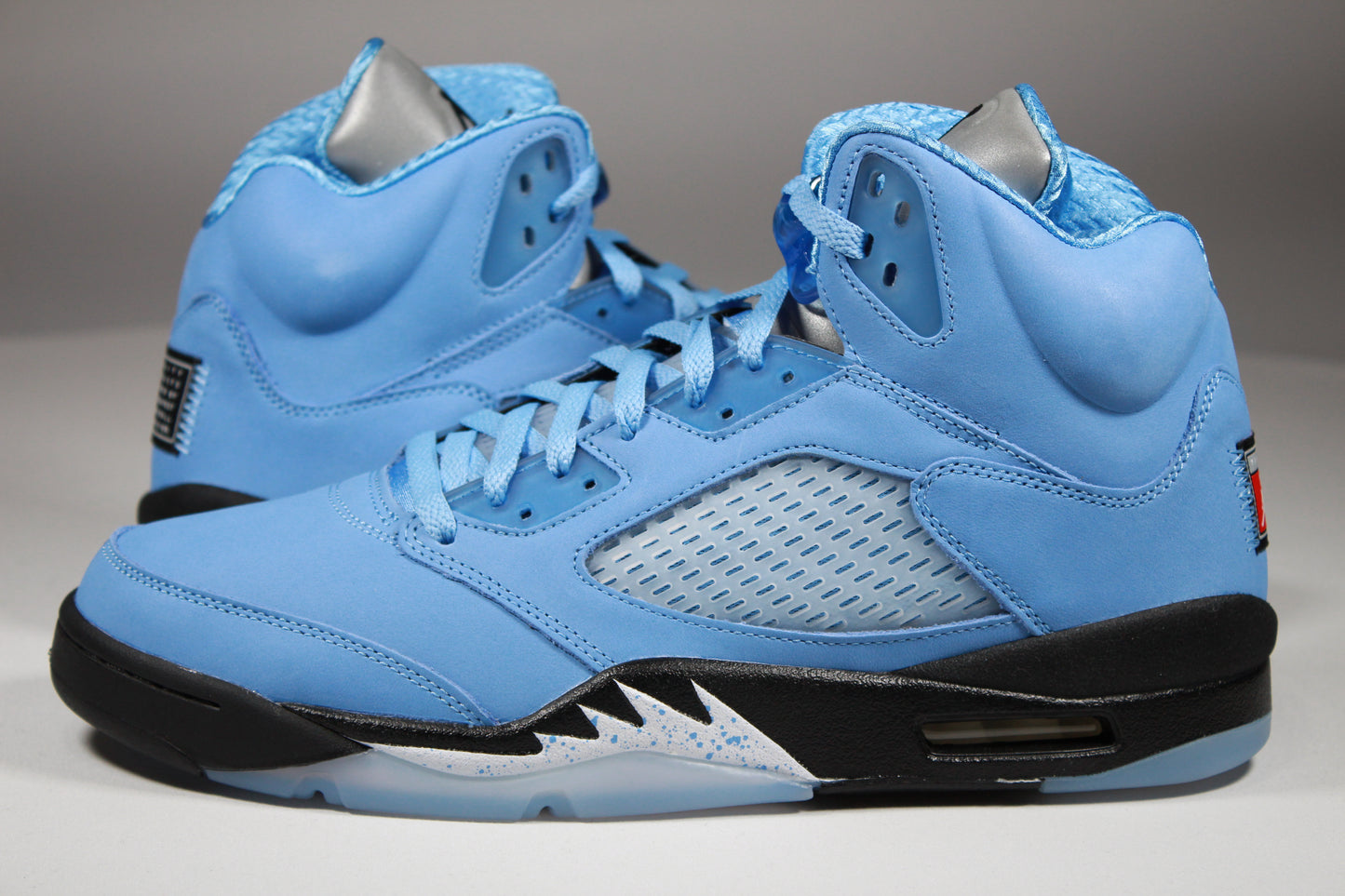 AIR JORDAN 5 RETRO SE "UNC"